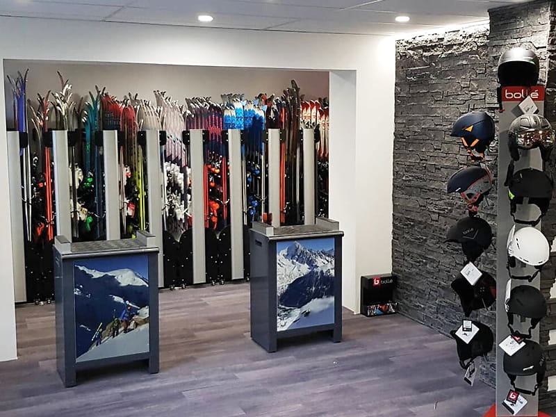 Ski hire shop Cuby Sport in 130 Avenue des Alpages, Les Houches