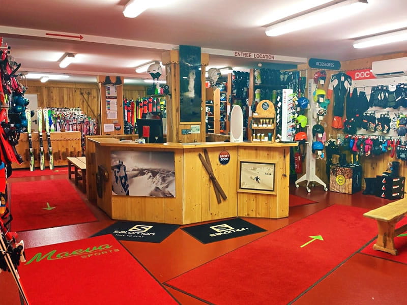 Ski hire shop Maeva Sports in 16 Allées d'Etigny, Luchon-Superbagnères