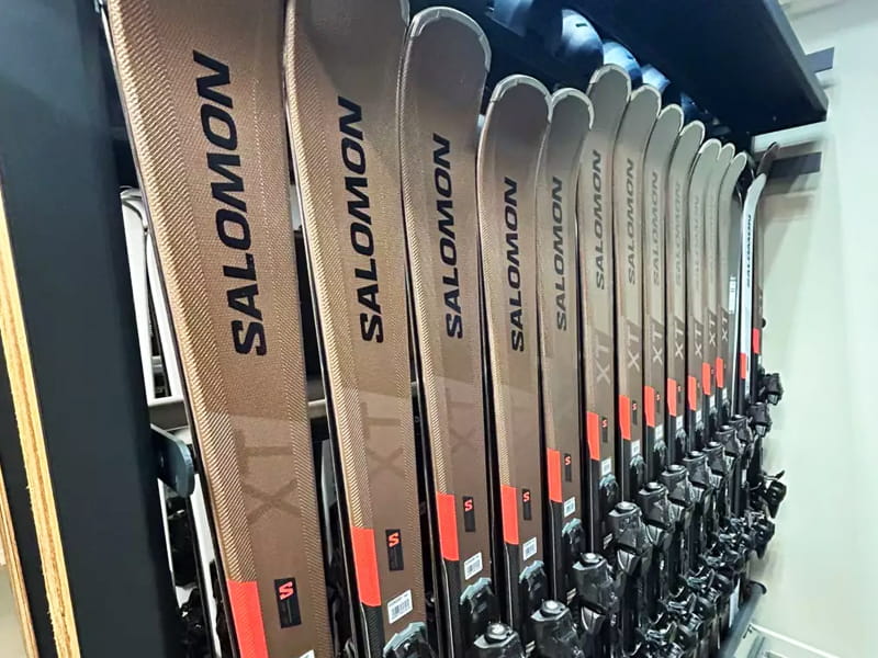 Ski hire shop 4 Seasons Sport in 21 rue Vincent Mir - Au coeur des résidences - 200m de la télécabine, Saint Lary