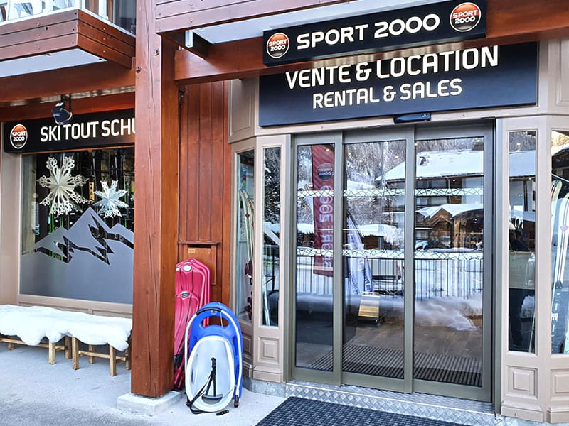 Ski hire shop Ski Tout Schuss in 226 Chemin des Hameaux du Lay, Les Contamines-Montjoie