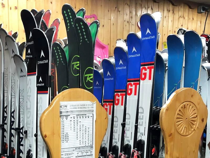 Ski hire shop Balcons du Bettex in 23 Place du Bassin - Le Bettex, Les Menuires