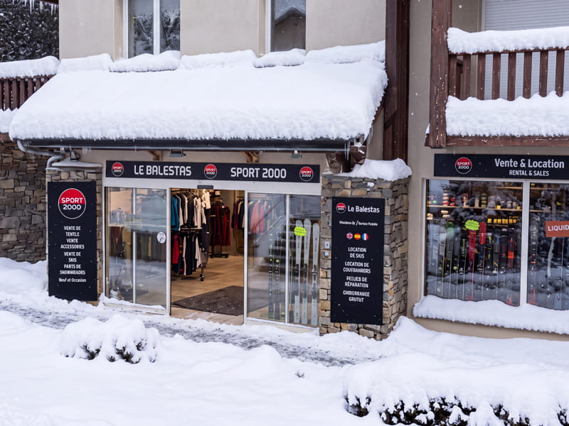 Ski hire shop Le Balestas in 3 rue de la Station, Peyragudes