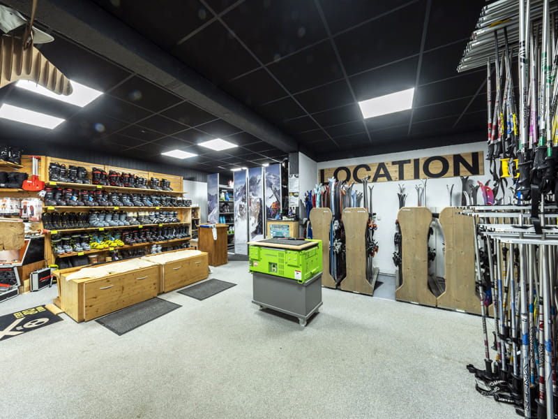Ski hire shop Ekosport-Rent Techniglisse in 3230 route de la Barliette, Les Carroz d’Araches