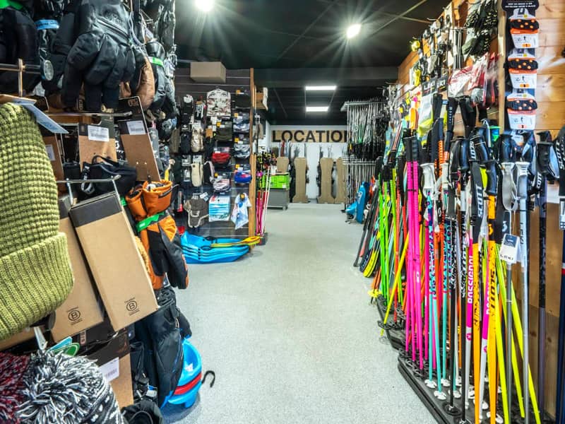 Ski hire shop Ekosport-Rent Techniglisse in 3230 route de la Barliette, Les Carroz d’Araches