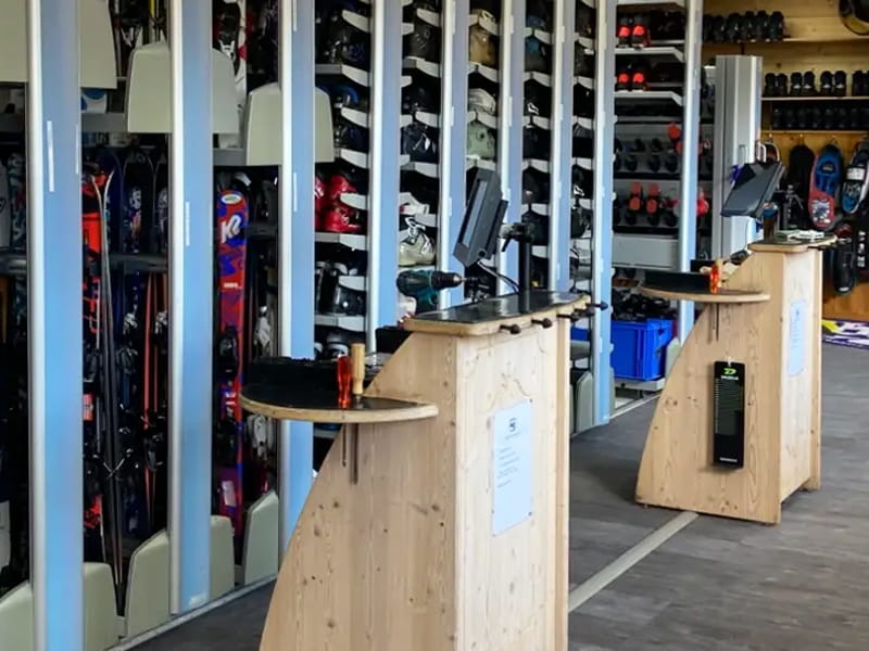 Ski hire shop Chozal'P Sports in 350 Route des Combes - Hauteluce Village, Hauteluce