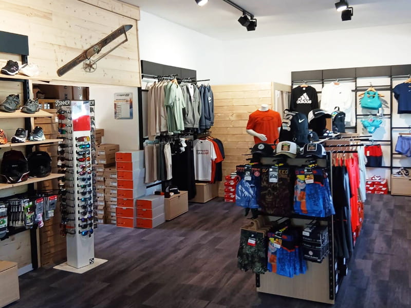Ski hire shop Ekosport-Rent Alpes Sports in 42 Avenue Maréchal Leclerc, Bourg-Saint-Maurice
