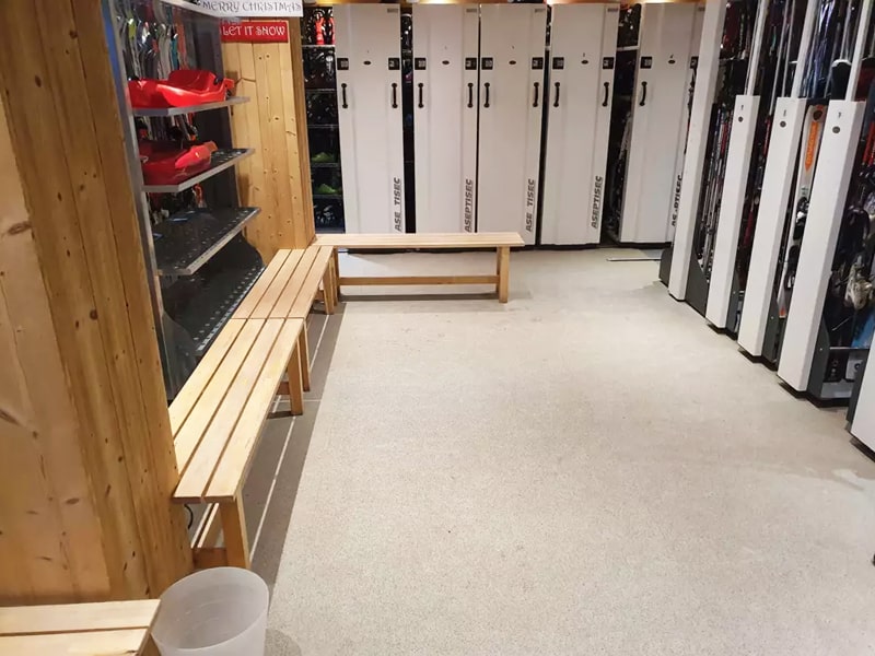 Ski hire shop Contat Sports in 421 rue du centre - Résidence Le Mont Chéry, Les Gets