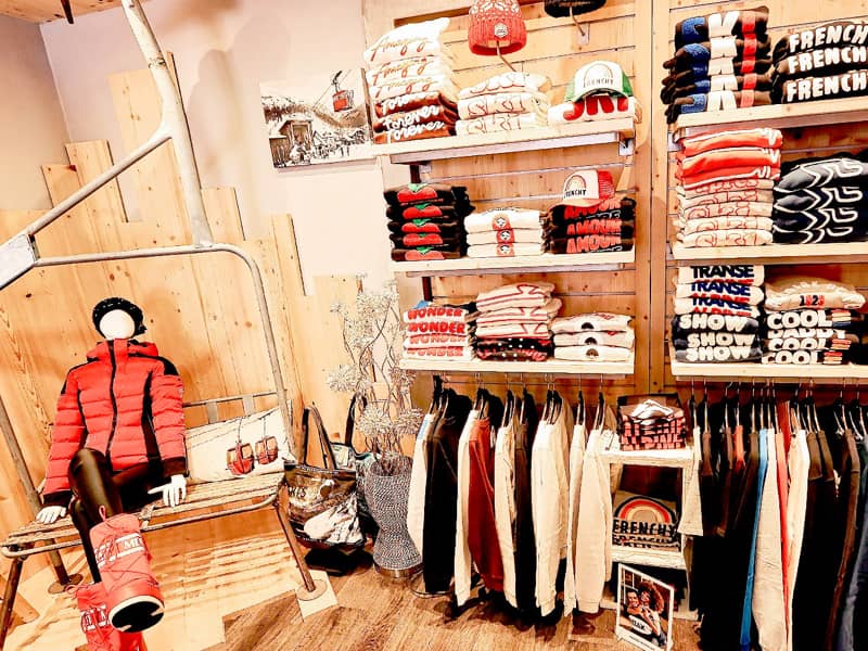 Ski hire shop Mathias Sports in 60 Taille de Mas du Pleney, Morzine