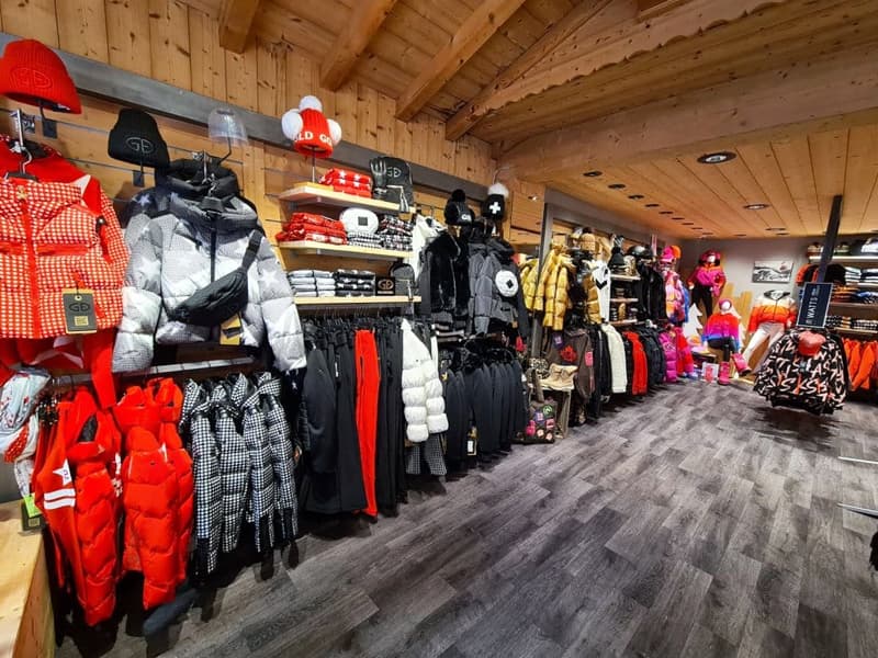 Ski hire shop Mathias Sports in 60 Taille de Mas du Pleney, Morzine