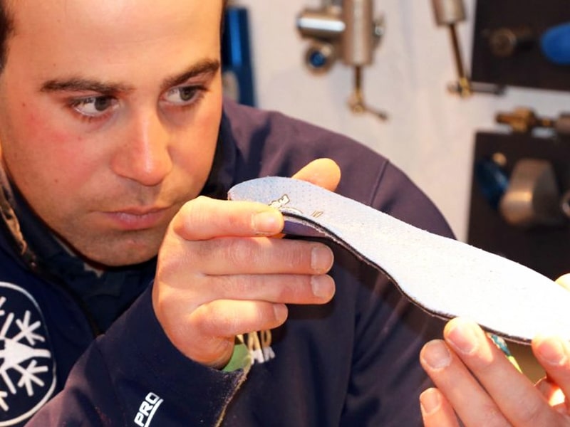 Ski hire shop Prosneige in 61, rue des Jeux Olympiques - Immeuble le tremplin, Meribel