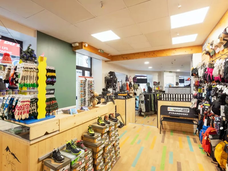 Ski hire shop Ekosport-Rent Pyrandoski in 7 Place Maréchal Foch, Cauterets