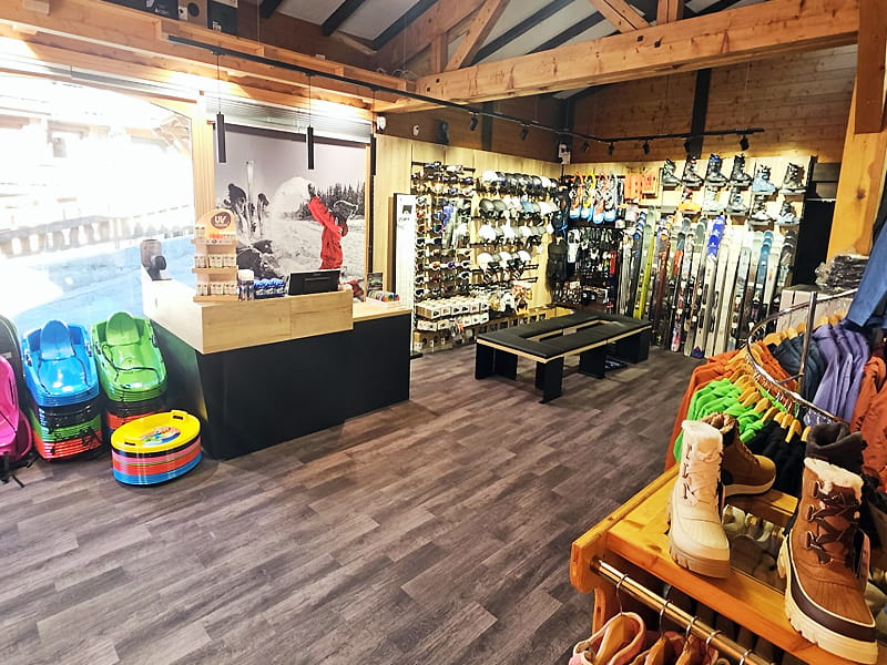 Ski hire shop Mountain shop by Cuby in 71 Route de Notre Dame de la Gorge, Les Contamines-Montjoie