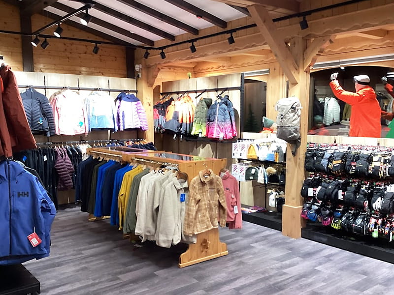 Ski hire shop Mountain shop by Cuby in 71 Route de Notre Dame de la Gorge, Les Contamines-Montjoie