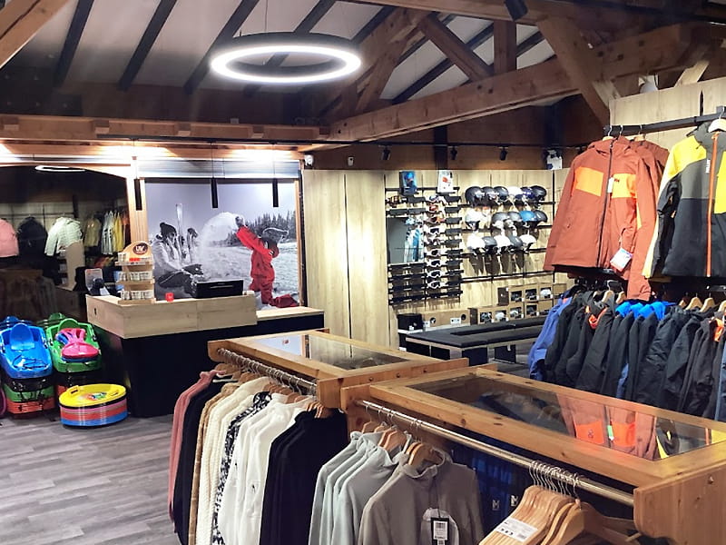 Ski hire shop Mountain shop by Cuby in 71 Route de Notre Dame de la Gorge, Les Contamines-Montjoie