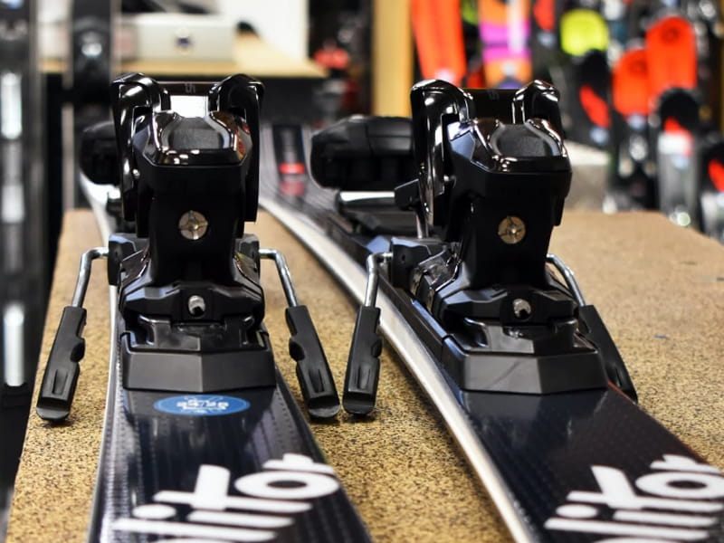 Ski hire shop Carmenna Sport in Äussere Poststrasse, Arosa