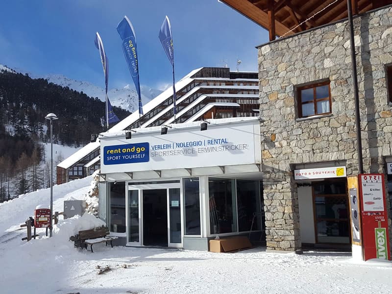 Ski hire shop Sportservice Erwin Stricker in Am Platzl 1 - Maso Corto/Kurzras, Schnals