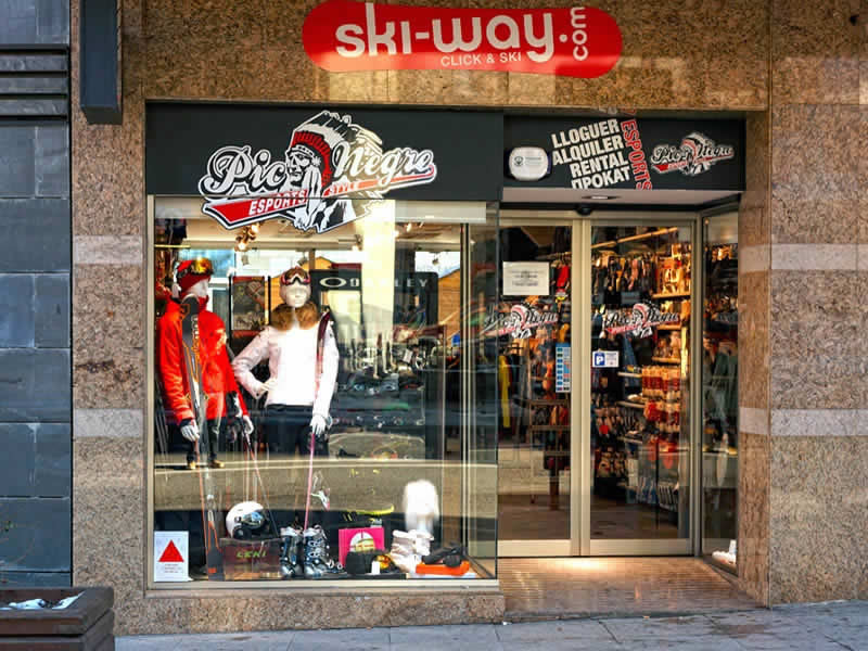 Ski hire shop Pic Negre XI in Avinguda de Sant Antoni n°3 (Ed. Sabate), La Massana