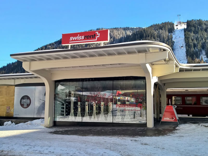 Ski hire shop Paarsenn Sports swissrent in Bahnhof Rhätische Bahn, Davos-Platz