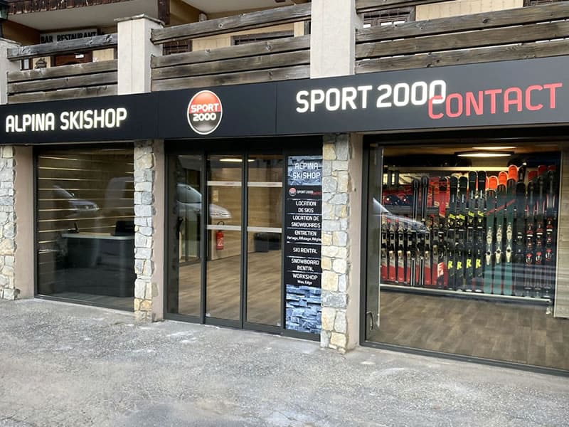 Ski hire shop Alpina Ski Shop in Batiment Club Alpina - Rue des Hauts du Crey, Champagny en Vanoise