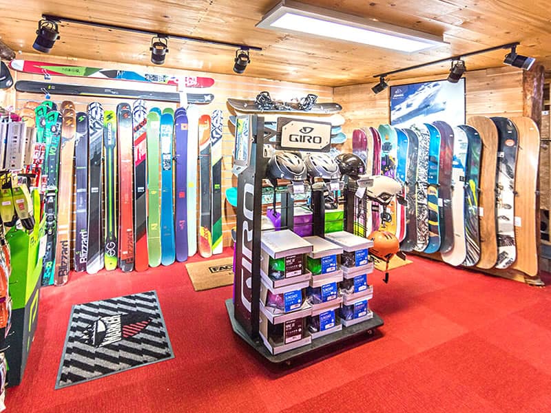 Ski hire shop Sport’s Mountain in Centre Cial L'Aravet-VILLENEUVE la Salle, Serre Chevalier Villeneuve