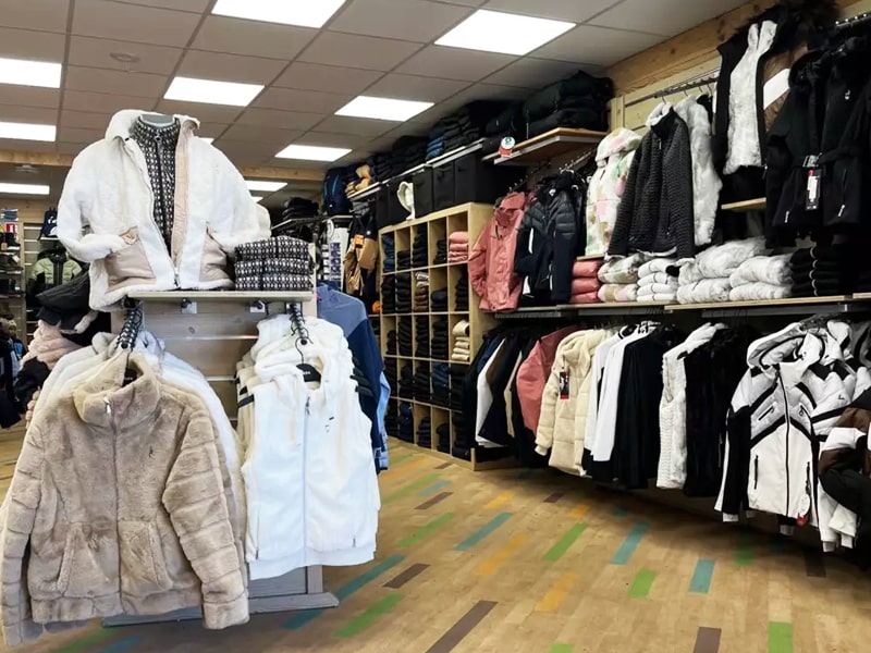 Ski hire shop Ekosport-Rent Les Bergers in Centre Commercial des Bergers, Alpe d’Huez