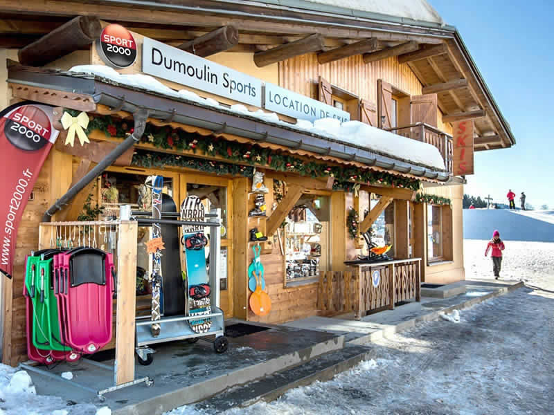 Ski hire shop Dumoulin Sports in Chef Lieu, Crest-Voland