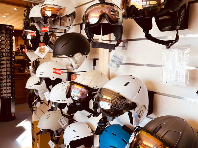 Ski hire shop Dumoulin Sports in Chef Lieu, Crest-Voland