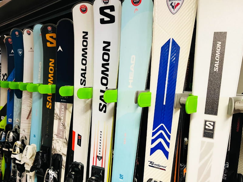 Ski hire shop Dumoulin Sports in Chef Lieu, Crest-Voland