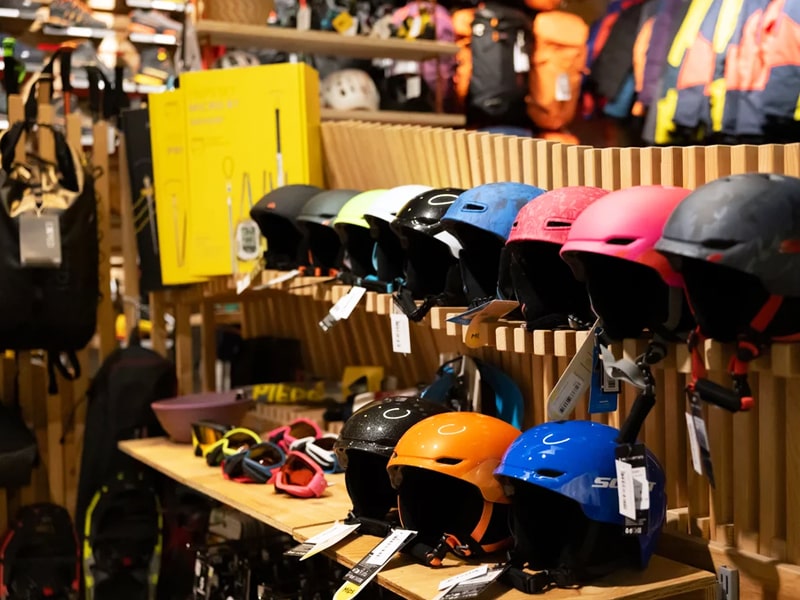 Ski hire shop Outdoor in Dorfstrasse 103, Grindelwald