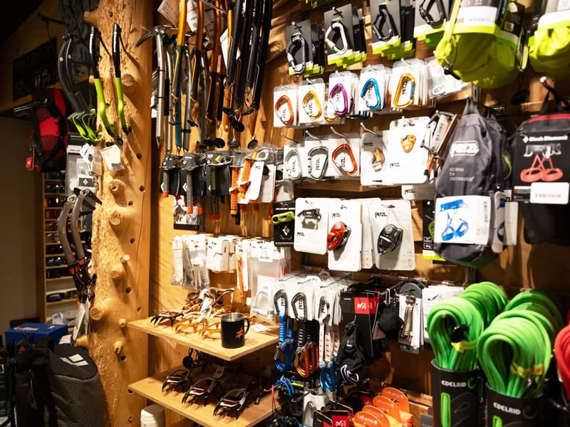 Ski hire shop Outdoor in Dorfstrasse 103, Grindelwald