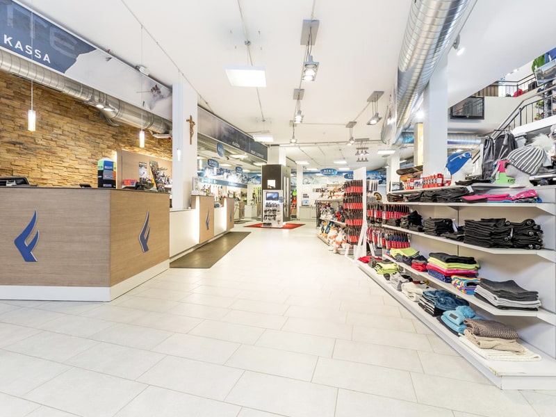 Ski hire shop Sporthütte Fiegl in Dorfstrasse 119, Sölden