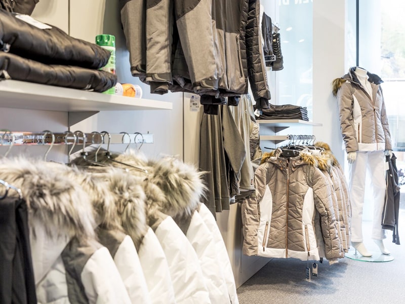 Ski hire shop Sporthütte Fiegl in Dorfstrasse 119, Sölden