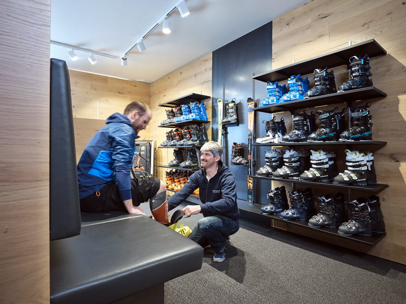 Ski hire shop Bernet Sport in Dorfstrasse 128, Grindelwald