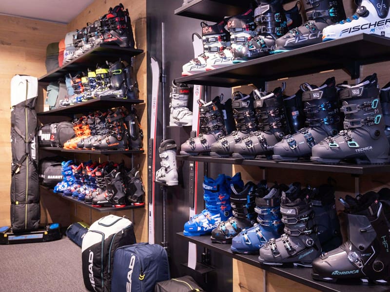 Ski hire shop Bernet Sport in Dorfstrasse 128, Grindelwald