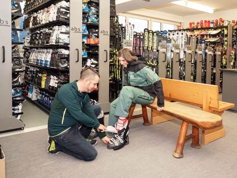 Ski hire shop Bernet Sport in Dorfstrasse 128, Grindelwald