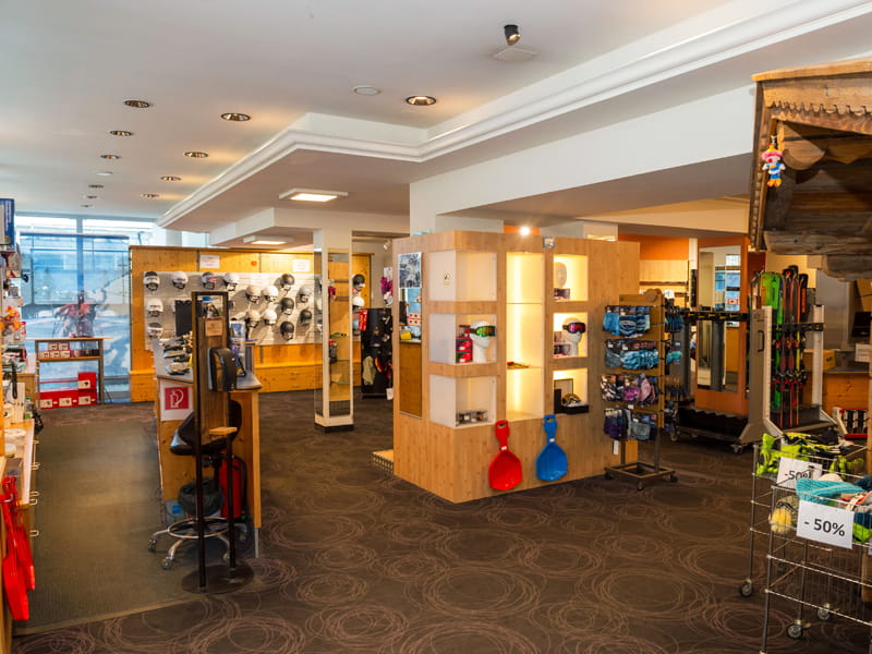 Ski hire shop Snow & fun Hinterglemm in Dorfstrasse 204, Hinterglemm