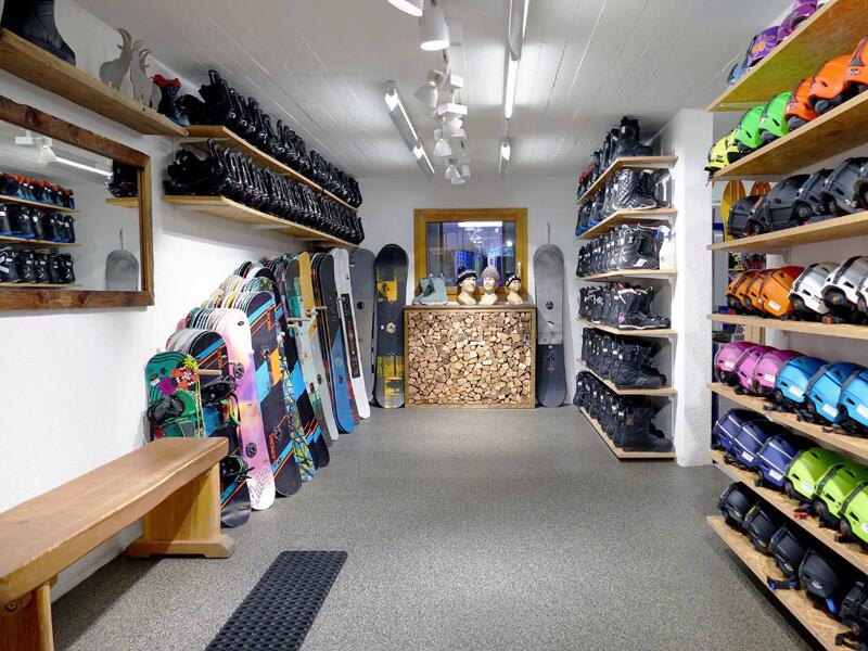 Ski hire shop Wannihorn Sport in Dorfzentrum Grächen 169, Grächen