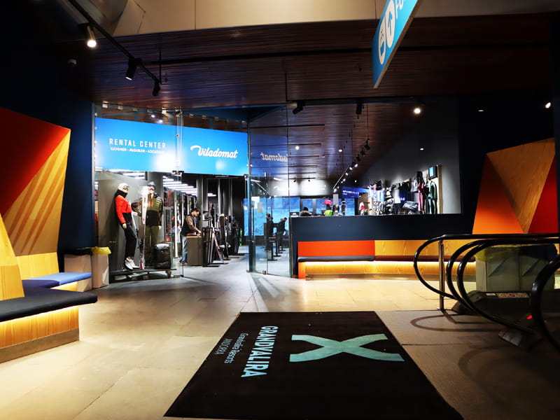 Ski hire shop Viladomat Funicamp in Edificio Funicamp, Av. de François Mitterrand, 89, Planta baja 2, Encamp