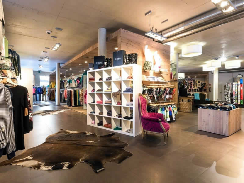 Ski hire shop LARCHER Sport und Mode in Feichten 128, Feichten/Kaunertal