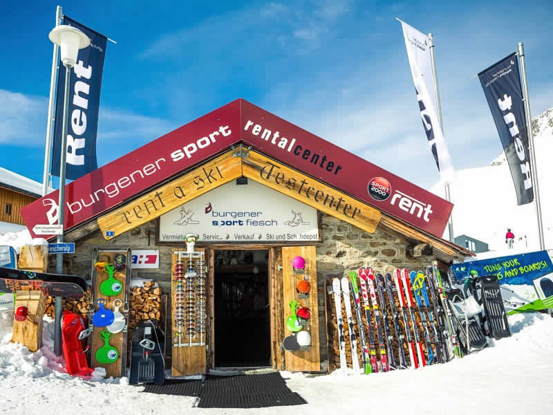 Ski hire shop Burgener Sport in Fiescheralp [direkt neben Luftseilbahn], Fiesch