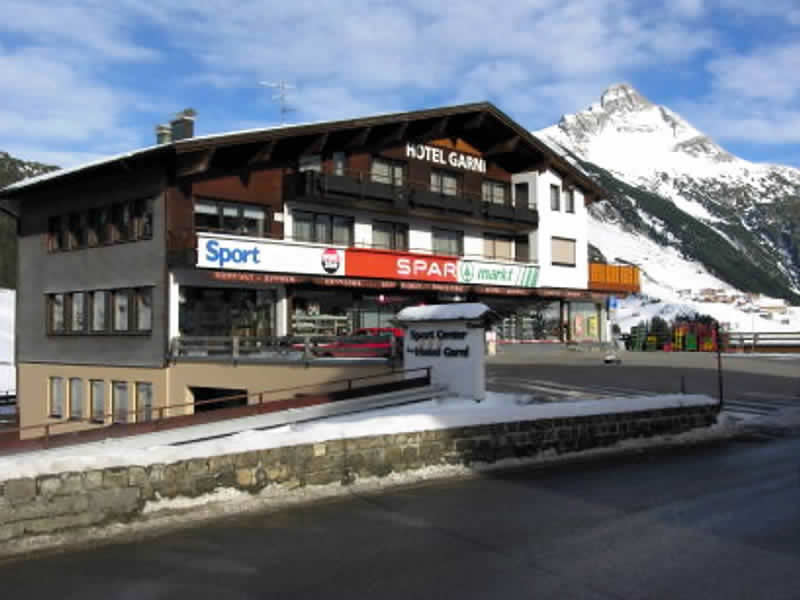 Ski hire shop SPORT 2000 Sportcenter Knitel in HNr. 54, Warth