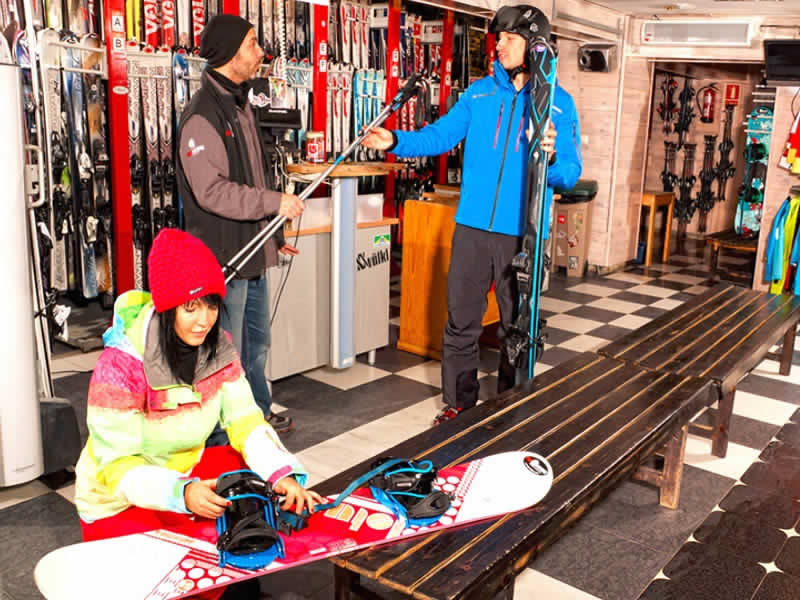 Ski hire shop Pic Negre VI in Hotel Llop Gris (Salida Estación), El Tarter