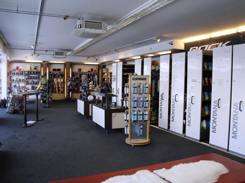 Ski hire shop SPORT 2000 Zell am See in Hypolithstrasse 7, Zell am See