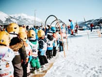 Kids group ski lesson Skischule Skiverleih Total