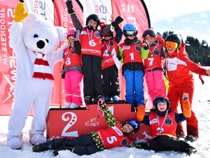 Prize-giving ceremony children's ski lessons Skischule Snowsports Westendorf