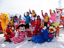 Prize awarding children's ski lesson ski school Ski Pro Austria Mayrhofen