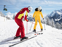 Private ski lesson adults ski school Snowsports Mayrhofen
