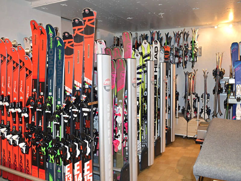 Ski hire shop SPORT 2000 Ariane in Immeuble Ariane, Le Corbier