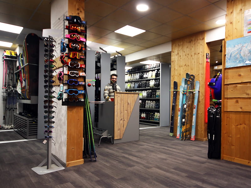 Ski hire shop Roc Sports in Immeuble l'Argousier - Les Fontanettes, Les Menuires