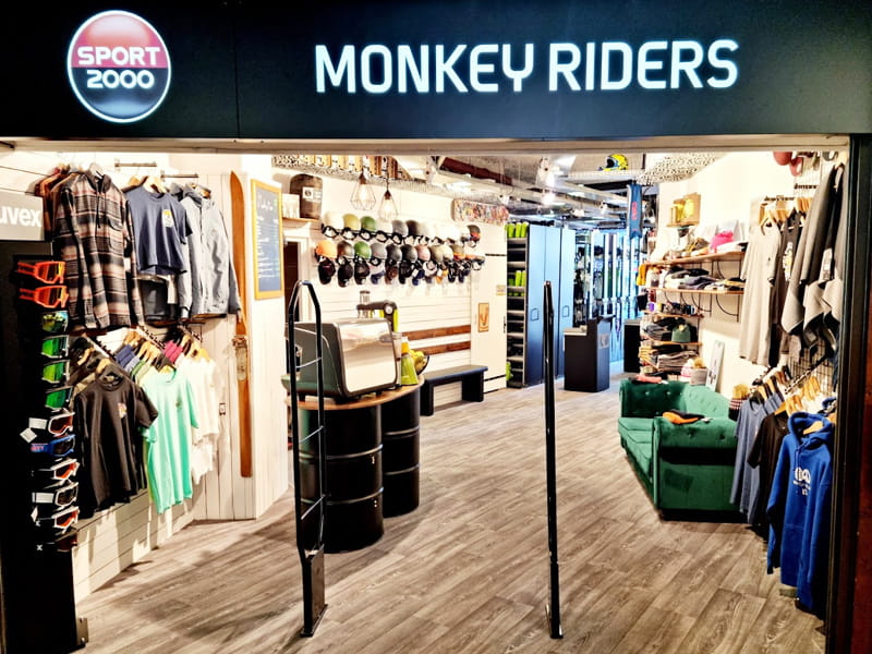 Ski hire shop Monkey Riders in Immeuble le Palafour - Rue de la poste, Tignes Le Lac